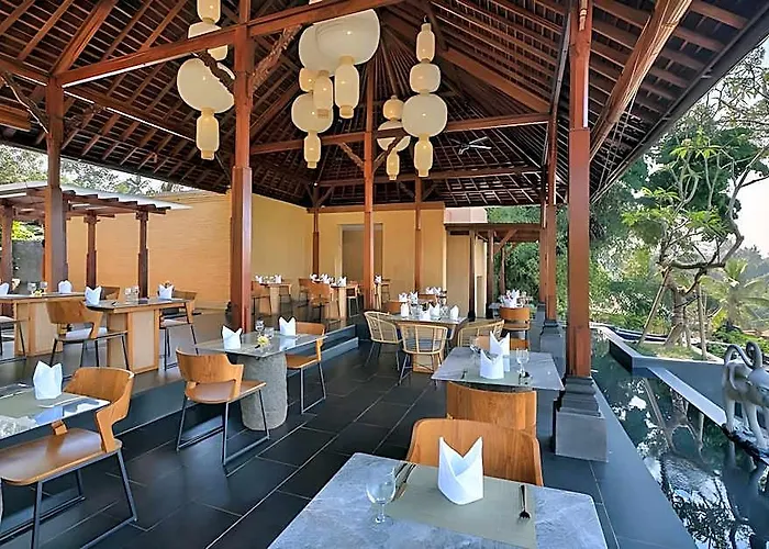 Sanna Ubud A Pramana Experience テガララン
